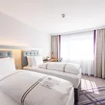 Premier Stuttgart Airport فندق لينفلدن اشتردين